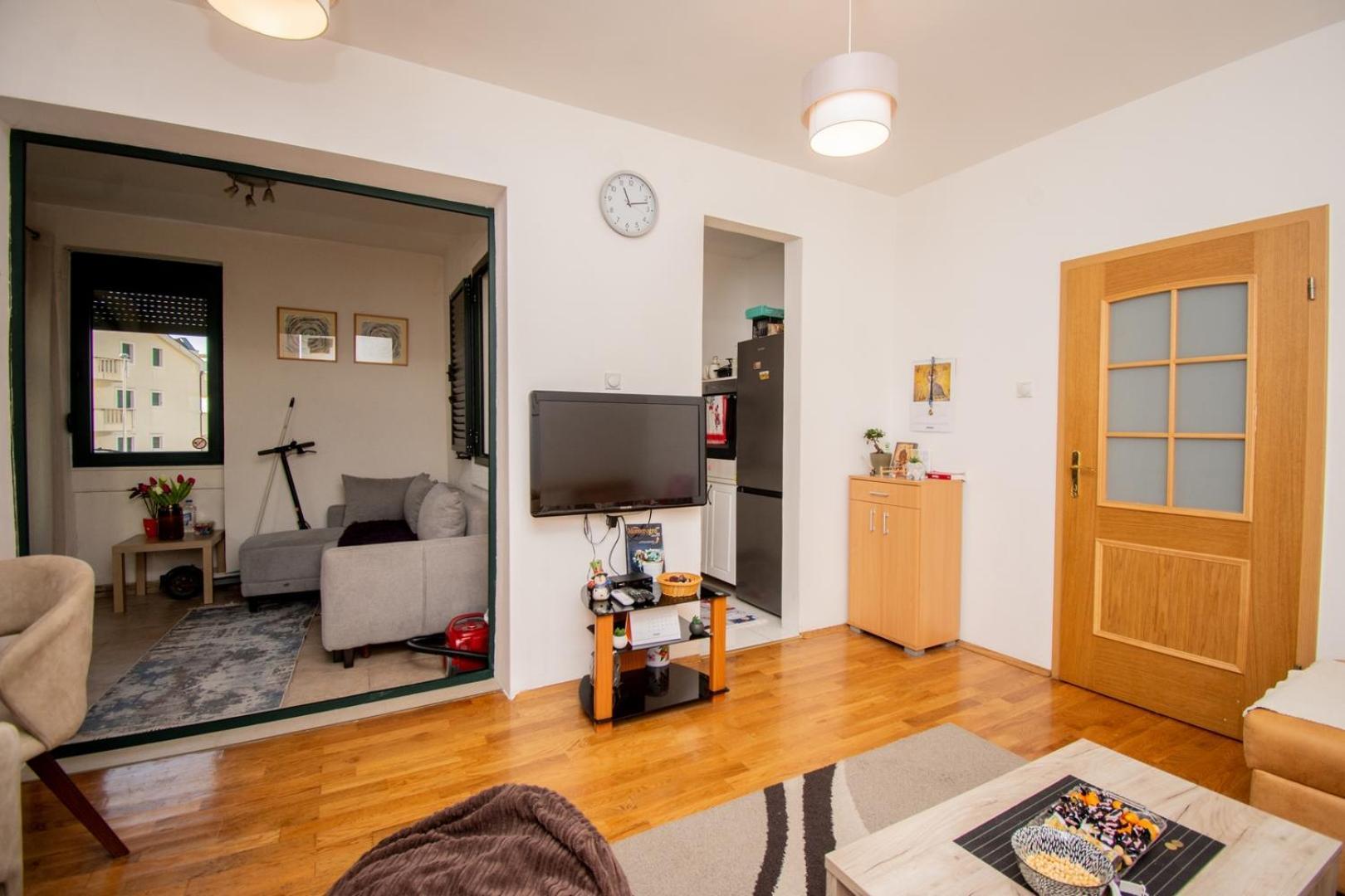 Apartman Klara Petrovac Buitenkant foto